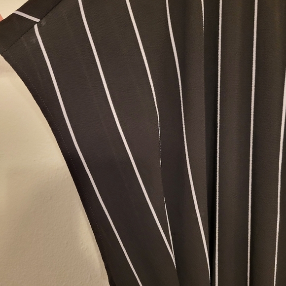 Women’s  Catherine’s Black White Stripe Wide Leg Belted Jumpsuit Size 34W - Picture 6 of 14